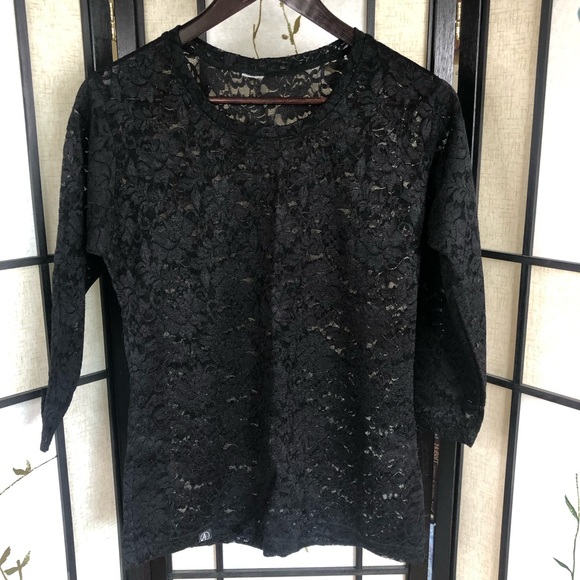 APRT | Elegant Sheer Lace Top Black. Size Medium. - Picture 2 of 4
